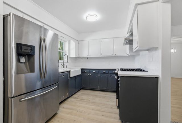 610 Seyburn Ct, Baton Rouge, LA 70808