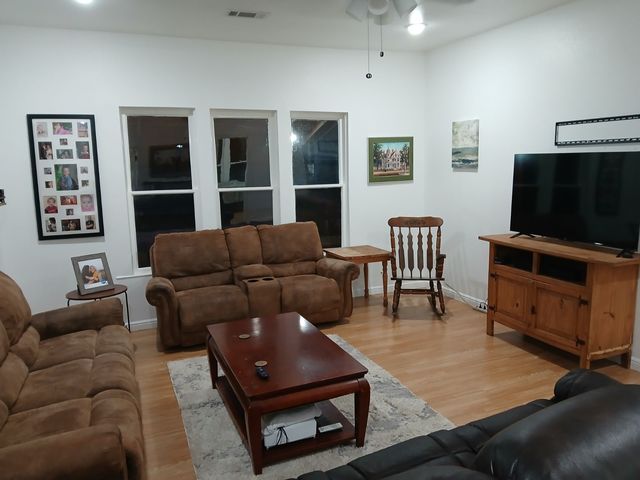 403 Monroe Street, Deport, TX 75435