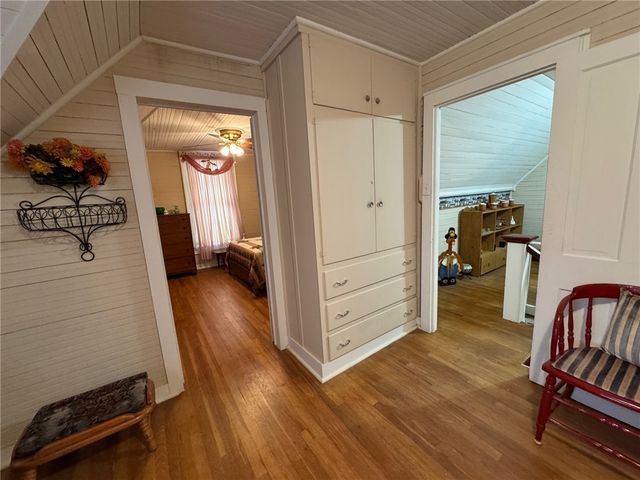 102 South Pine Street, Calvert, TX 77837