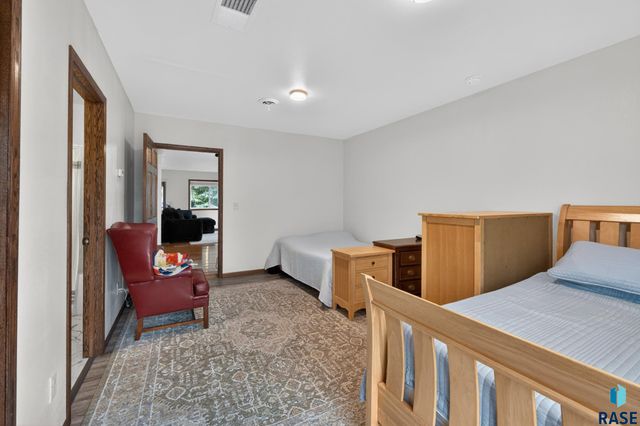 3019 N Presentation Ct Court, Sioux Falls, SD 57104