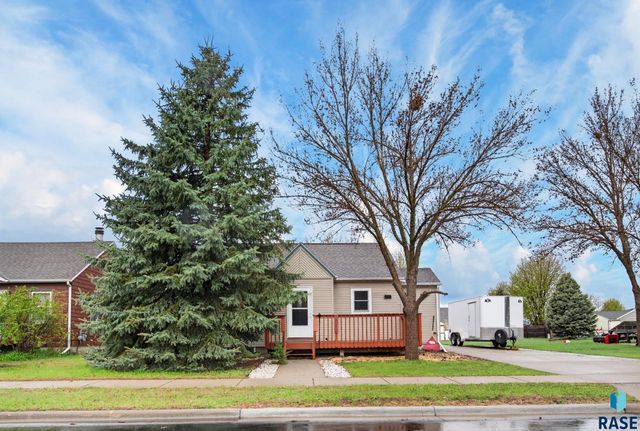 3019 N Presentation Ct Court, Sioux Falls, SD 57104