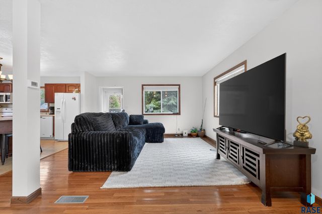 3019 N Presentation Ct Court, Sioux Falls, SD 57104