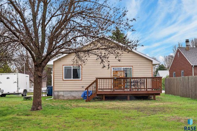 3019 N Presentation Ct Court, Sioux Falls, SD 57104
