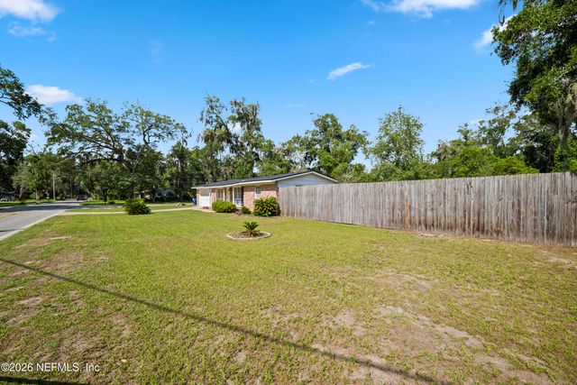1116 PLAINFIELD Avenue, Orange Park, FL 32073