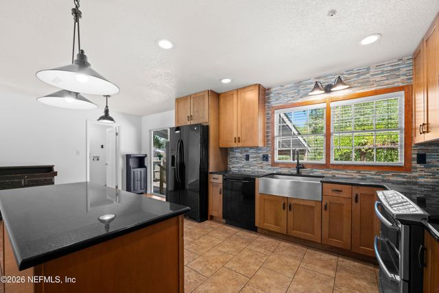 1116 PLAINFIELD Avenue, Orange Park, FL 32073