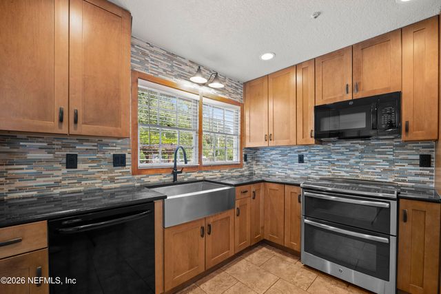 1116 PLAINFIELD Avenue, Orange Park, FL 32073