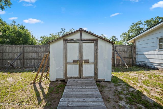 1116 PLAINFIELD Avenue, Orange Park, FL 32073