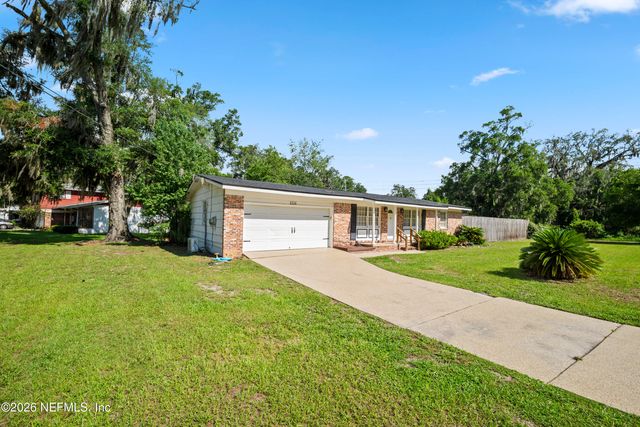 1116 PLAINFIELD Avenue, Orange Park, FL 32073