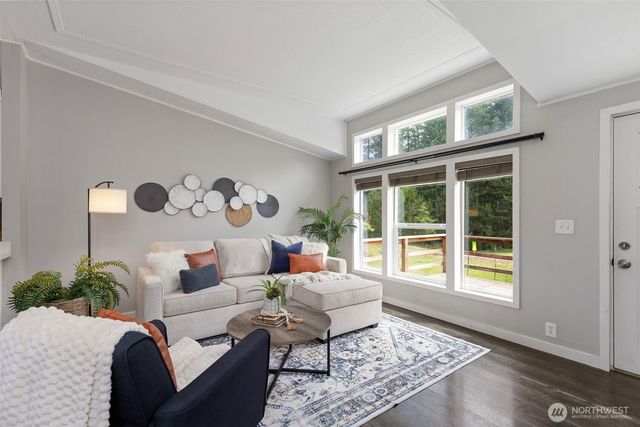 790 W Honeysuckle Lane, Shelton, WA 98584