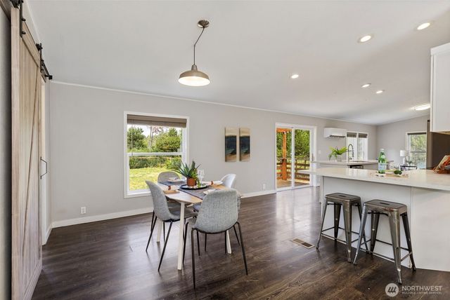 790 W Honeysuckle Lane, Shelton, WA 98584