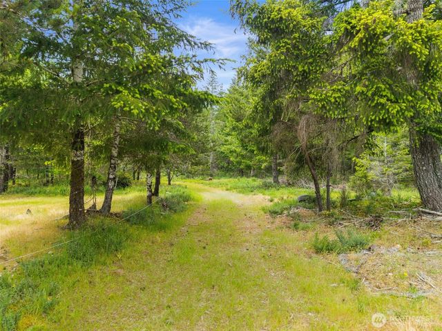 790 W Honeysuckle Lane, Shelton, WA 98584