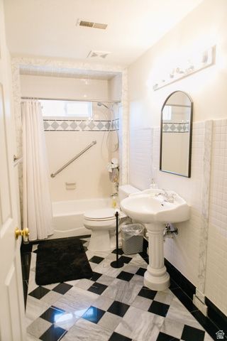 104 S RIDGEVIEW DR, Orem, UT 84058
