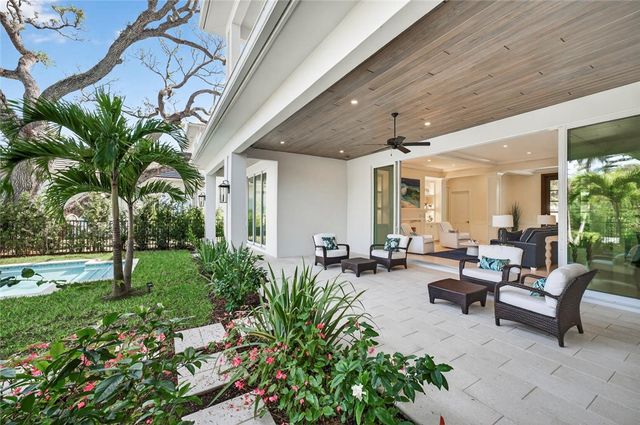 775 Azalea Lane, Vero Beach, FL 32963