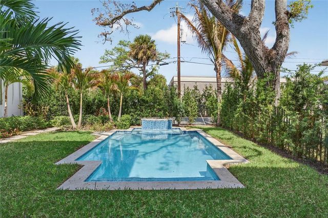 775 Azalea Lane, Vero Beach, FL 32963