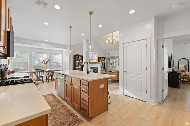 4367 W CLARKS HILL DR, South Jordan, UT 84009