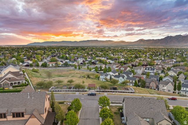 4367 W CLARKS HILL DR, South Jordan, UT 84009
