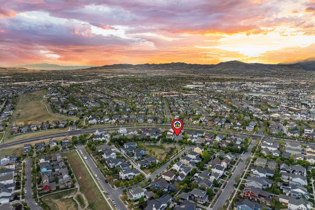 4367 W CLARKS HILL DR, South Jordan, UT 84009