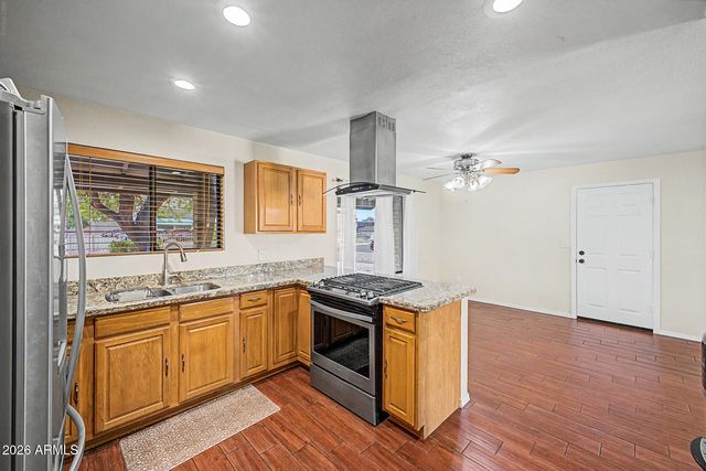 7200 W NORTH Lane, Peoria, AZ 85345