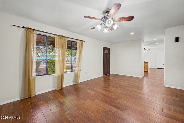 7200 W NORTH Lane, Peoria, AZ 85345