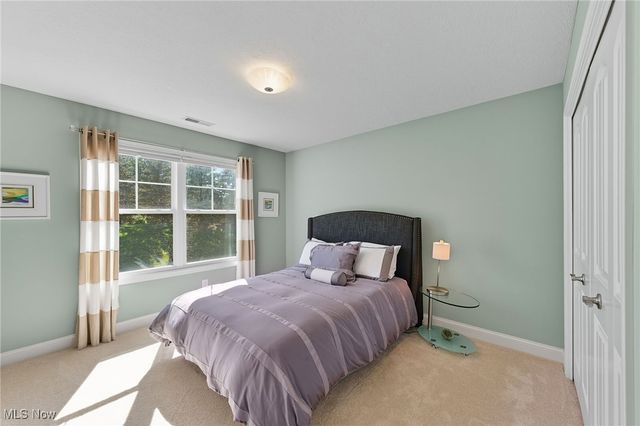 7571 Silverleaf Court, Sagamore Hills, OH 44067