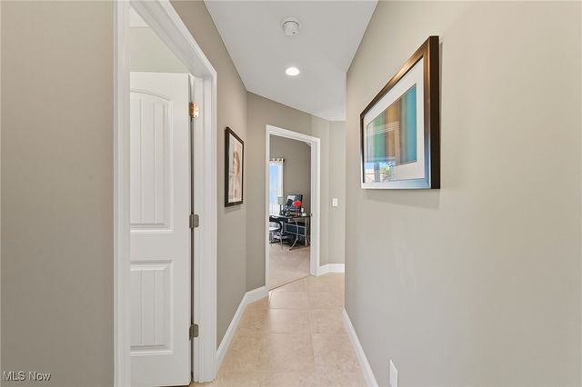 7571 Silverleaf Court, Sagamore Hills, OH 44067