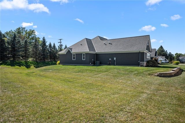 7571 Silverleaf Court, Sagamore Hills, OH 44067