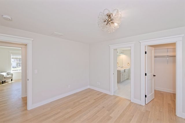 4 Dairy Farm Ln, Southborough, MA 01772