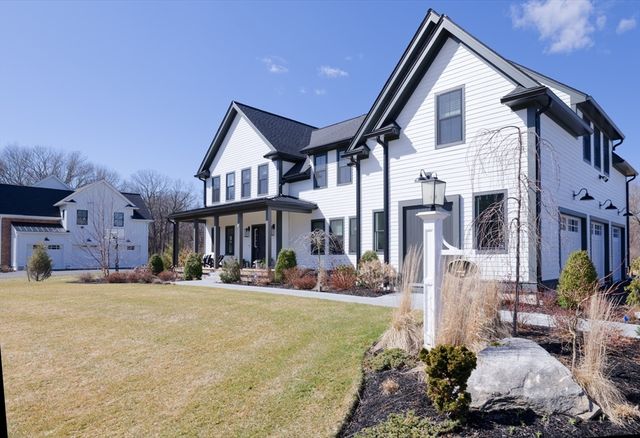 4 Dairy Farm Ln, Southborough, MA 01772