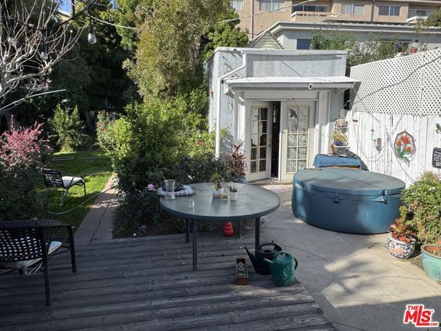 10761 Westminster Avenue, Los Angeles, CA 90034