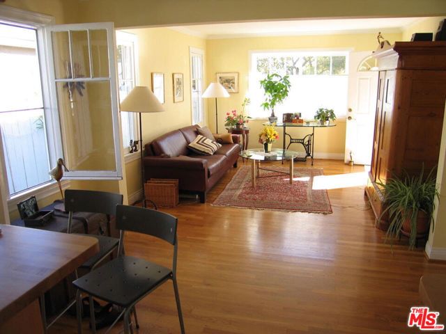 10761 Westminster Avenue, Los Angeles, CA 90034
