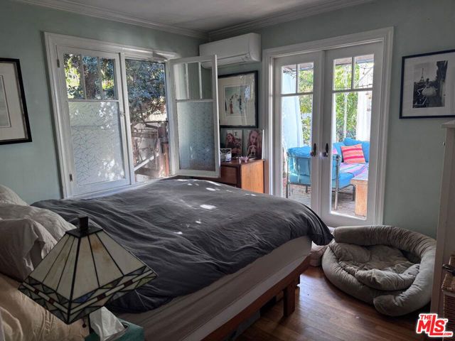 10761 Westminster Avenue, Los Angeles, CA 90034