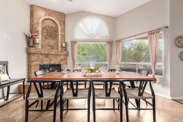 1706 E WALTANN Lane, Phoenix, AZ 85022