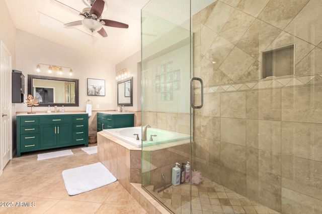 1706 E WALTANN Lane, Phoenix, AZ 85022