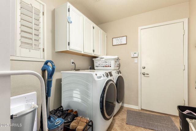 1706 E WALTANN Lane, Phoenix, AZ 85022