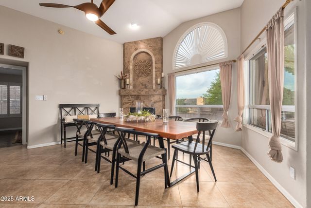 1706 E WALTANN Lane, Phoenix, AZ 85022