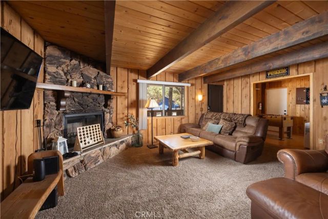 2076 8th Lane, Big Bear City, CA 92314