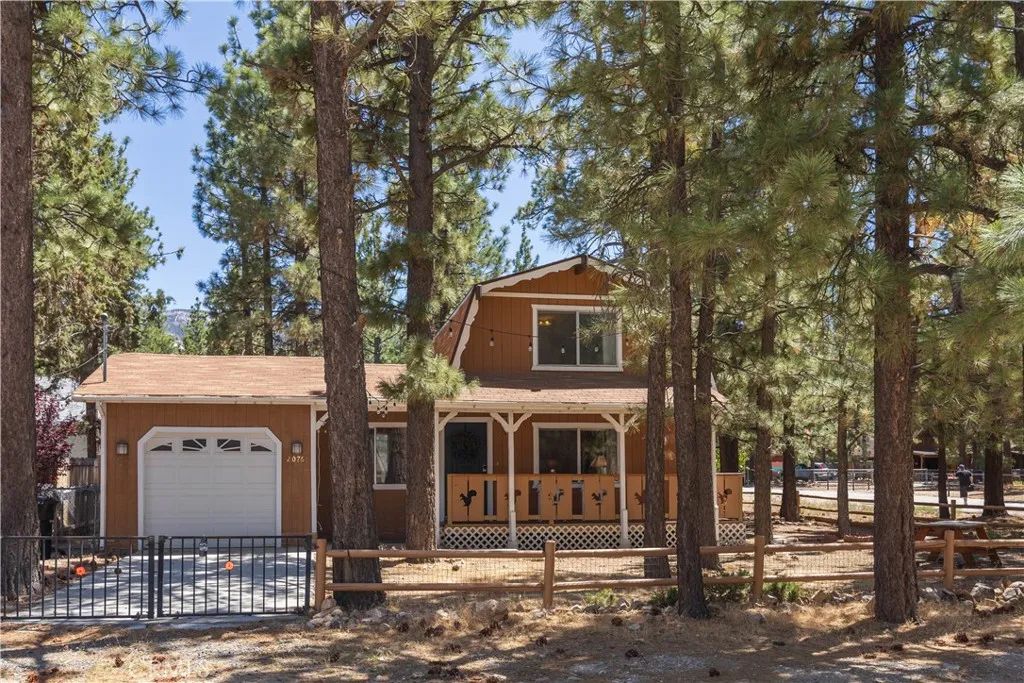2076 8th Lane, Big Bear City, CA 92314
