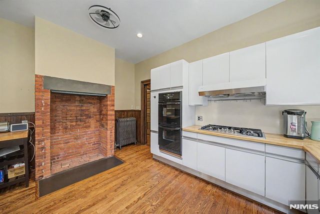 76 Hillside Avenue, Tenafly, NJ 07670