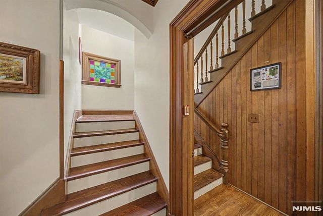 76 Hillside Avenue, Tenafly, NJ 07670