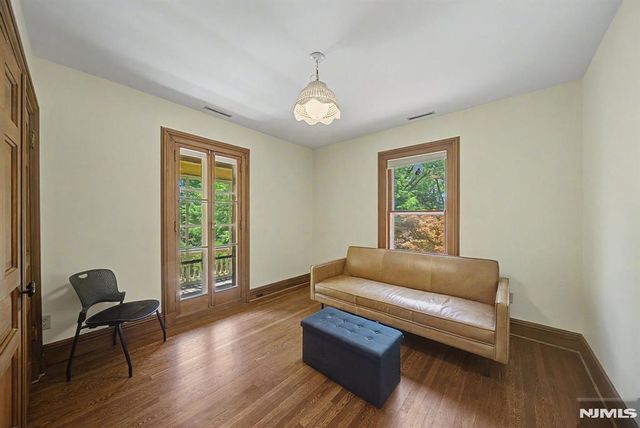 76 Hillside Avenue, Tenafly, NJ 07670