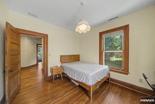 76 Hillside Avenue, Tenafly, NJ 07670