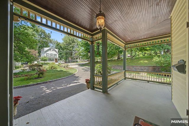 76 Hillside Avenue, Tenafly, NJ 07670