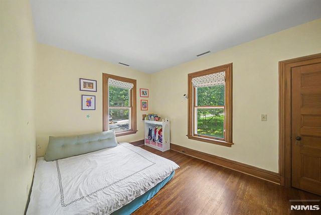 76 Hillside Avenue, Tenafly, NJ 07670