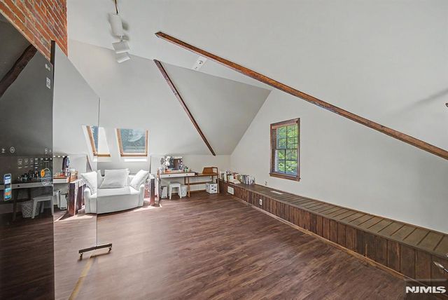 76 Hillside Avenue, Tenafly, NJ 07670