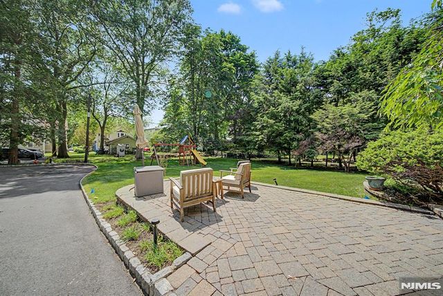76 Hillside Avenue, Tenafly, NJ 07670