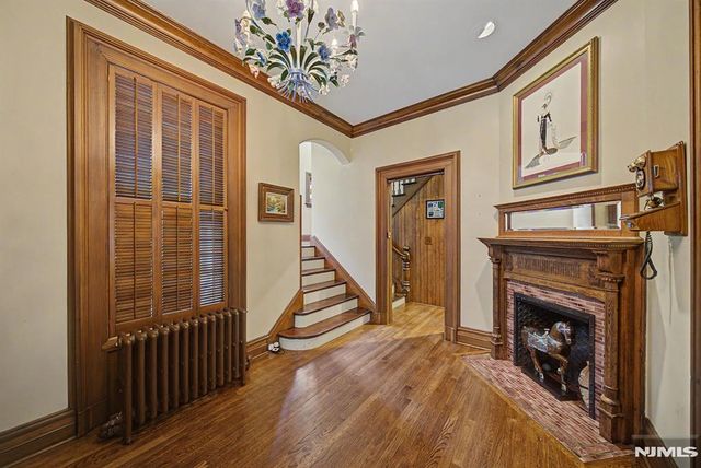 76 Hillside Avenue, Tenafly, NJ 07670