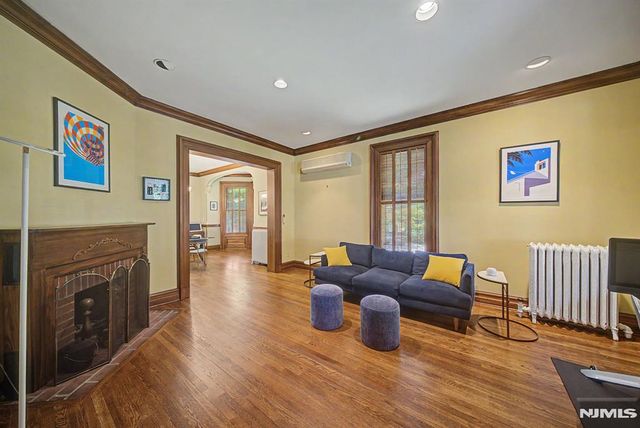 76 Hillside Avenue, Tenafly, NJ 07670