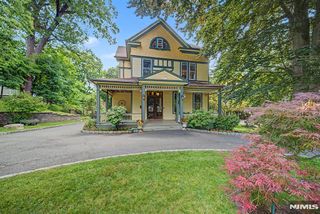 76 Hillside Avenue, Tenafly, NJ 07670