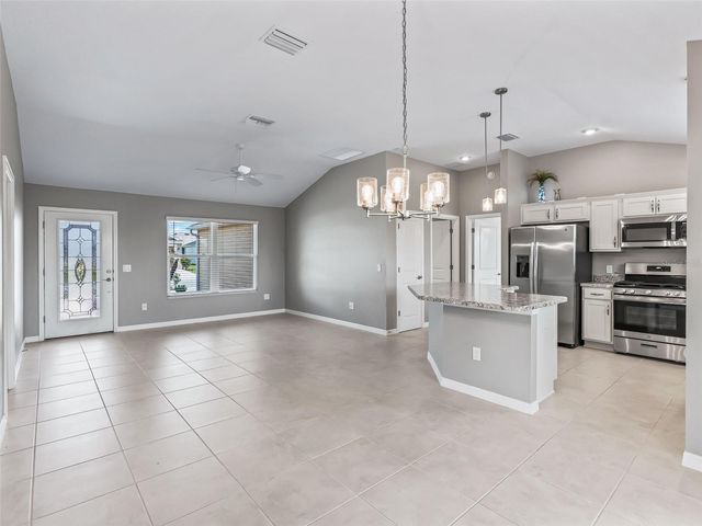 2816 NAVY HILL CIRCLE, The Villages, FL 32163
