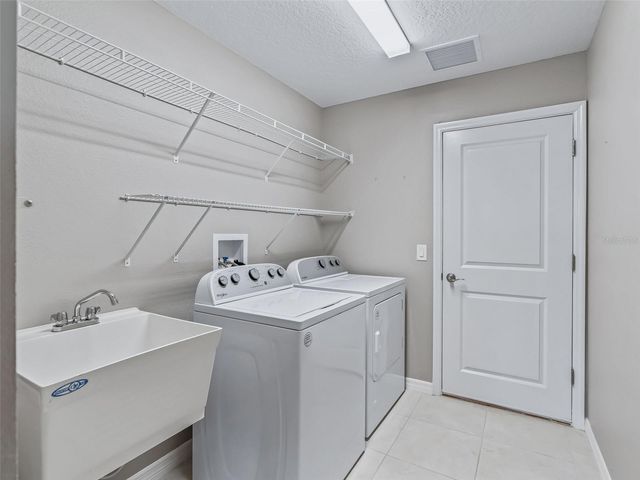 2816 NAVY HILL CIRCLE, The Villages, FL 32163